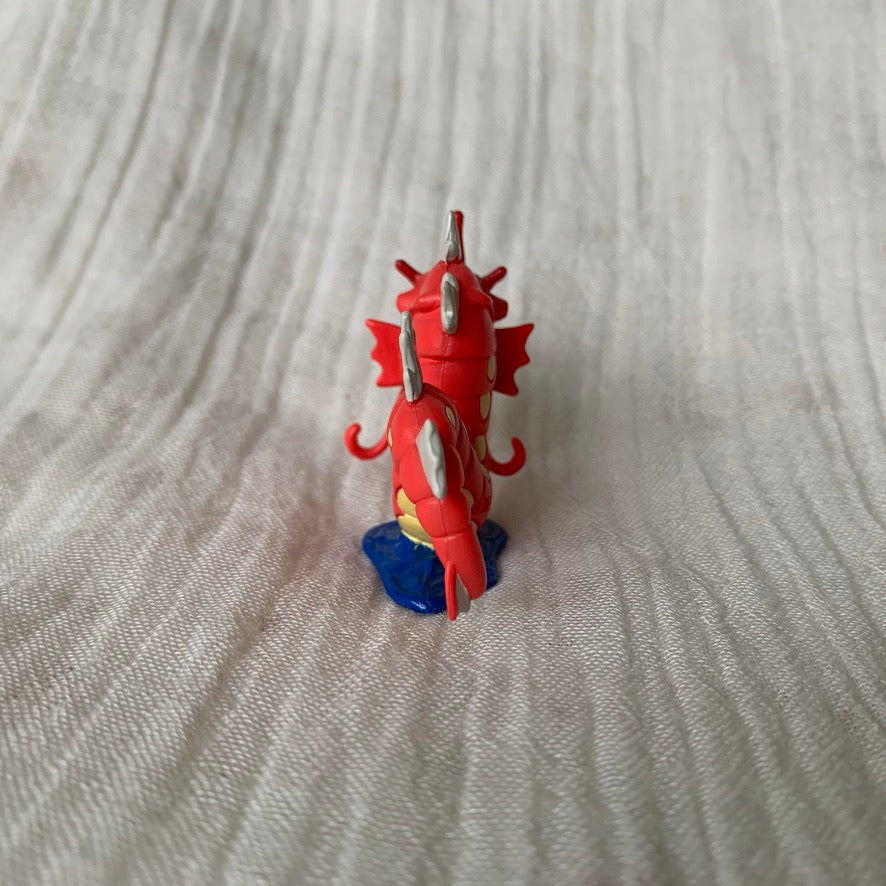 Figurine Tomy CGTSJ - Leviator Rouge