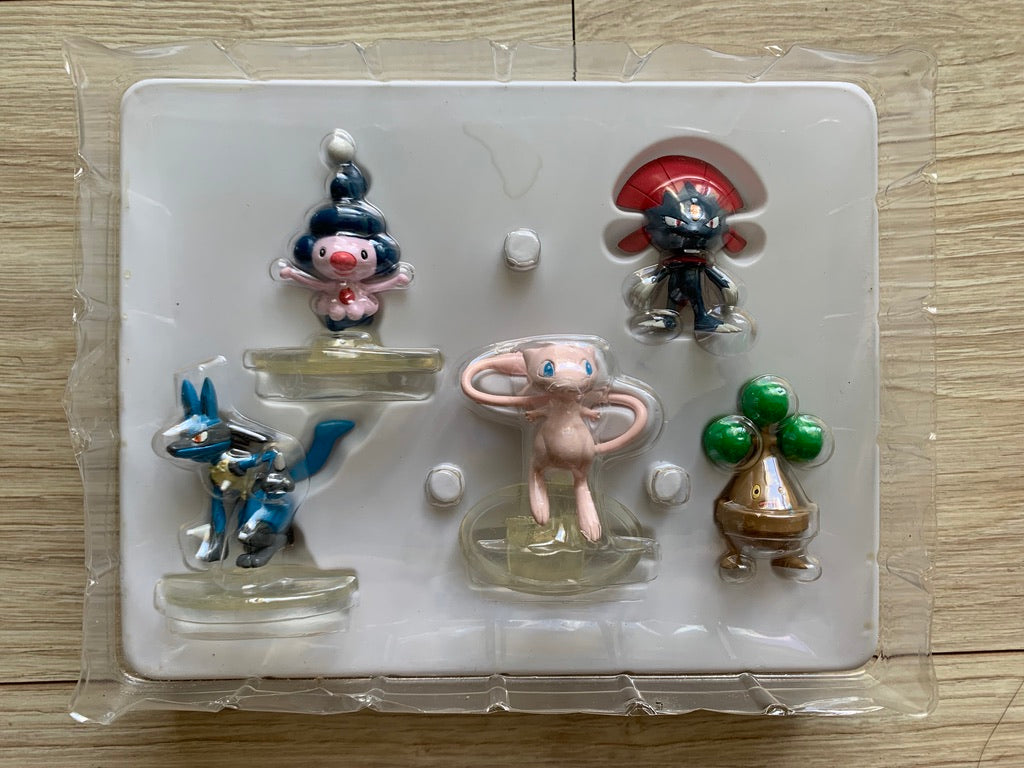 Figurine Tomy 2005 - LUCARIO AND THE MYSTERY OF MEW MOVIE SET