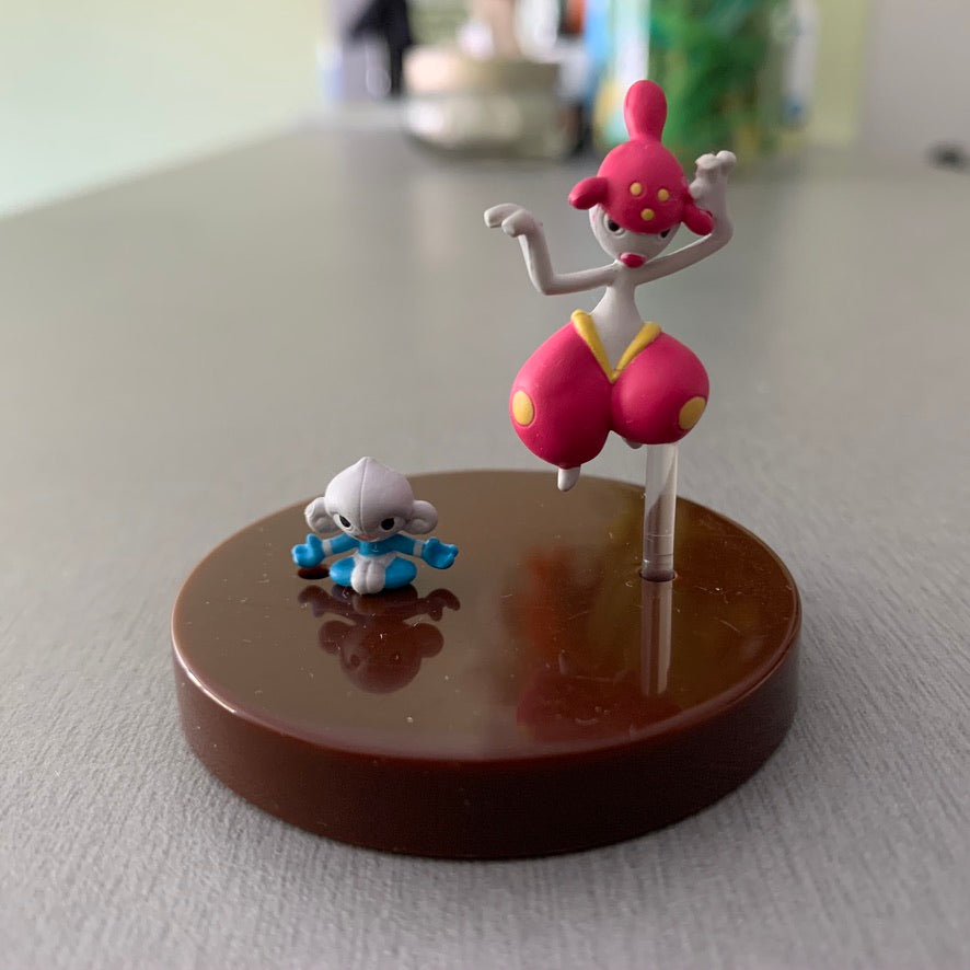 Figurine Tomy Zukan 1/40 - Meditikka & Charmina
