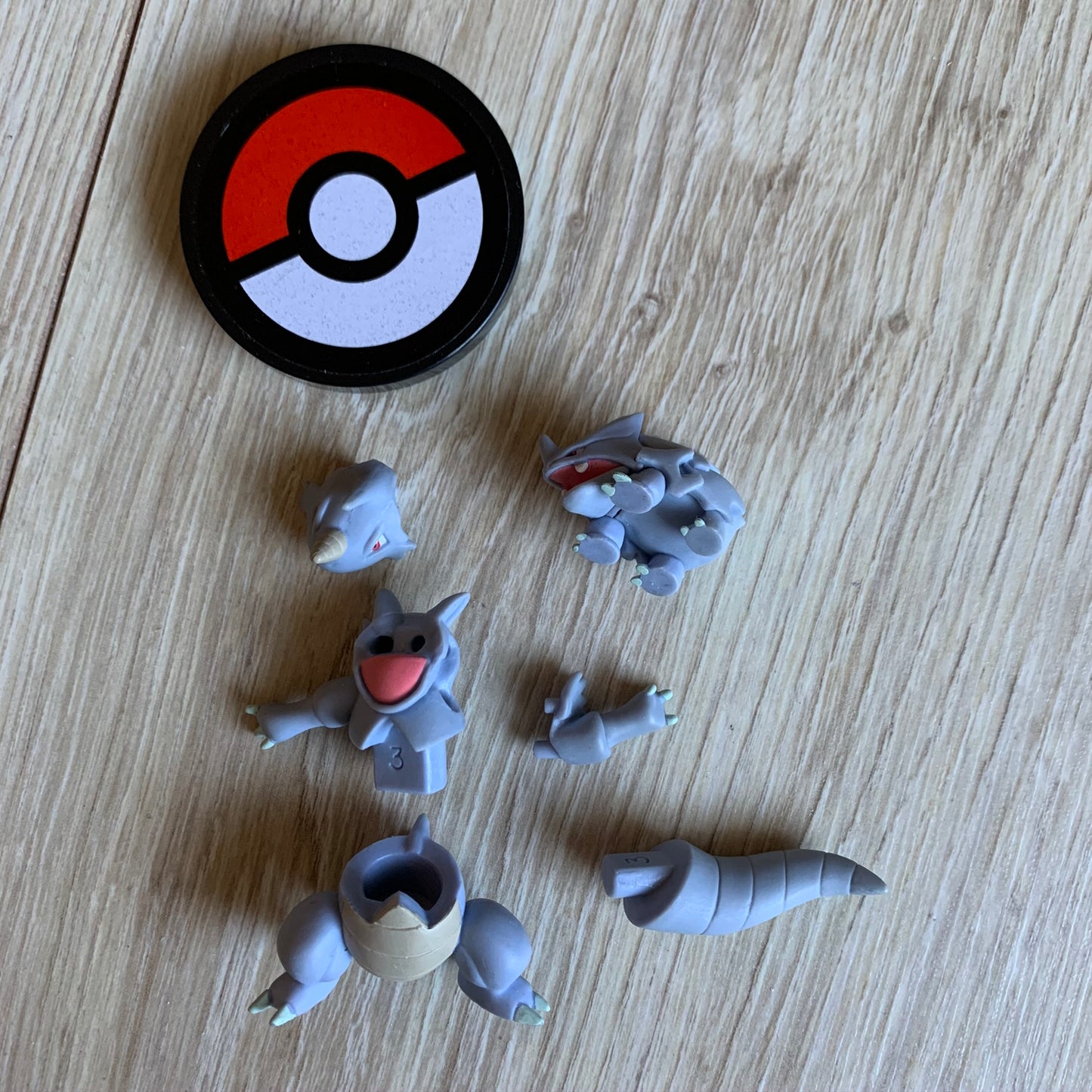 Figurine Tomy Zukan 1/40 - Rhinocorne & Rhinoferos