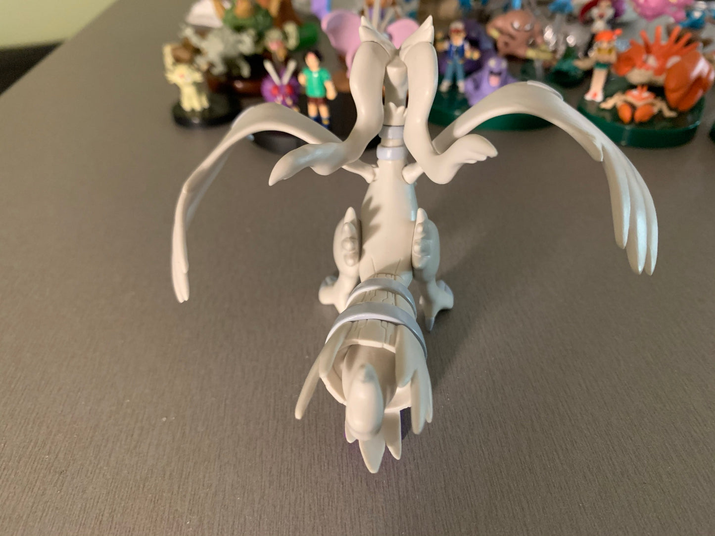 Tomy Zukan 1/40 Figure - Reshiram