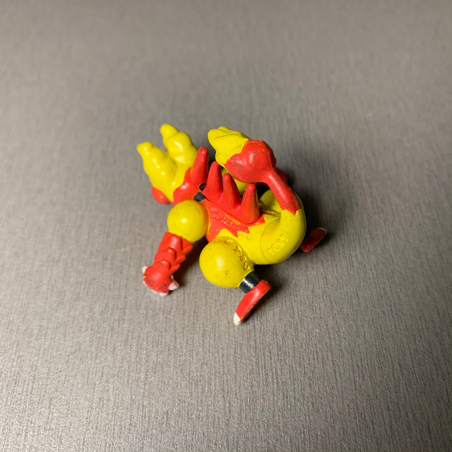 Figurine Tomy CGTSJ - Magmar