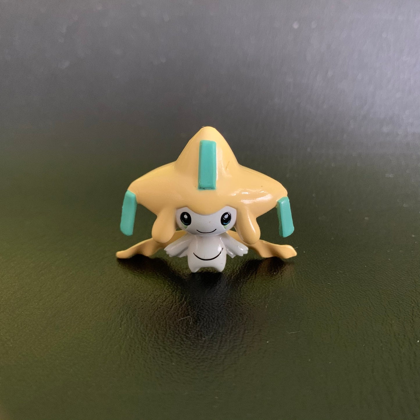 Figurine Tomy CGTSJ - Jirachi