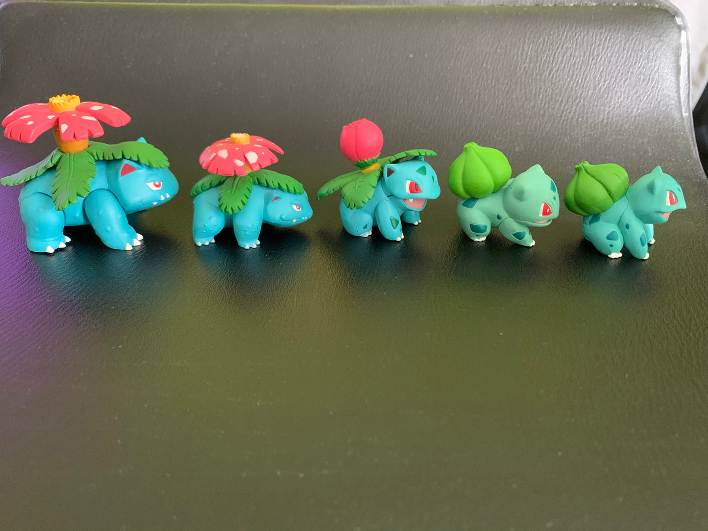 Figurine Tomy CGTSJ - Bulbizarre & Herbizarre & Florizarre