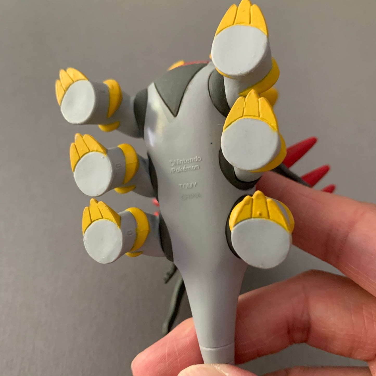 Figurine Tomy HP.15 - Giratina