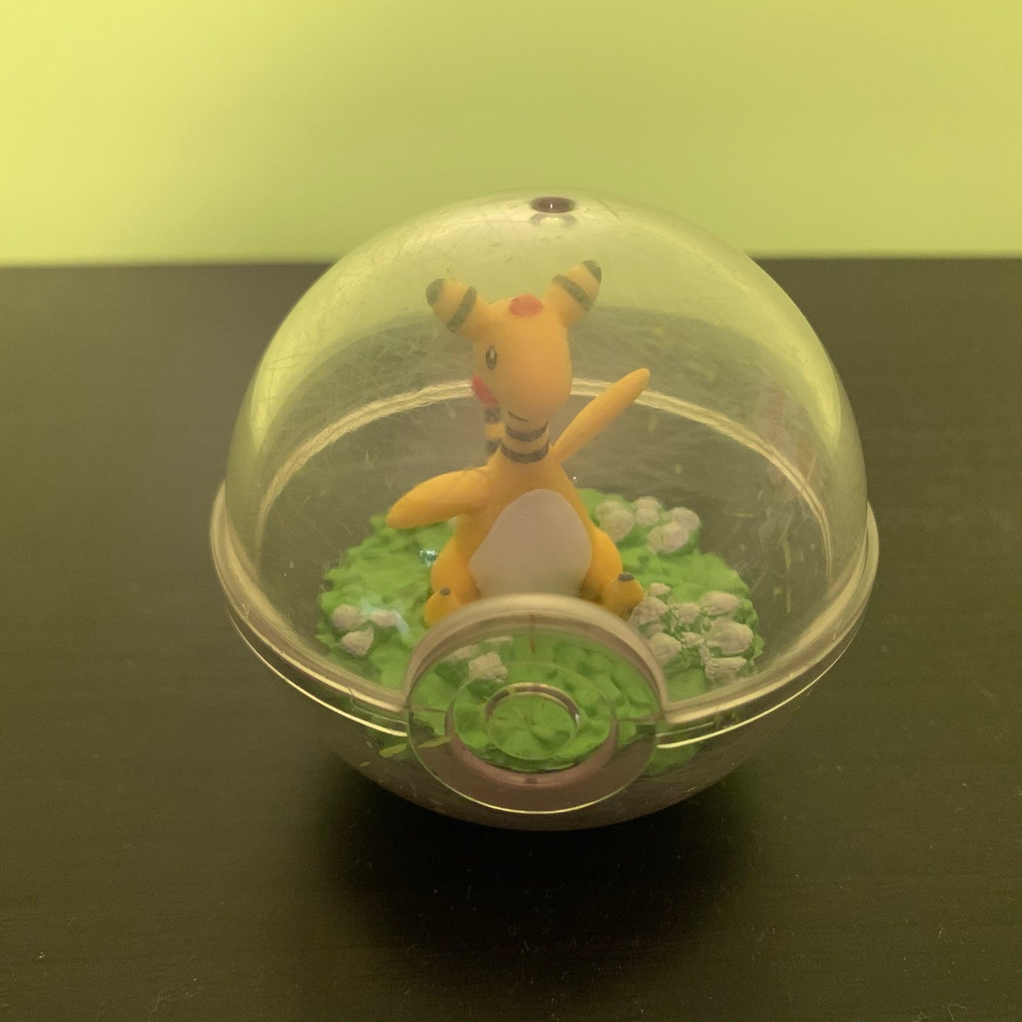 Re-ment Pokeball Terrarium - Pharamp
