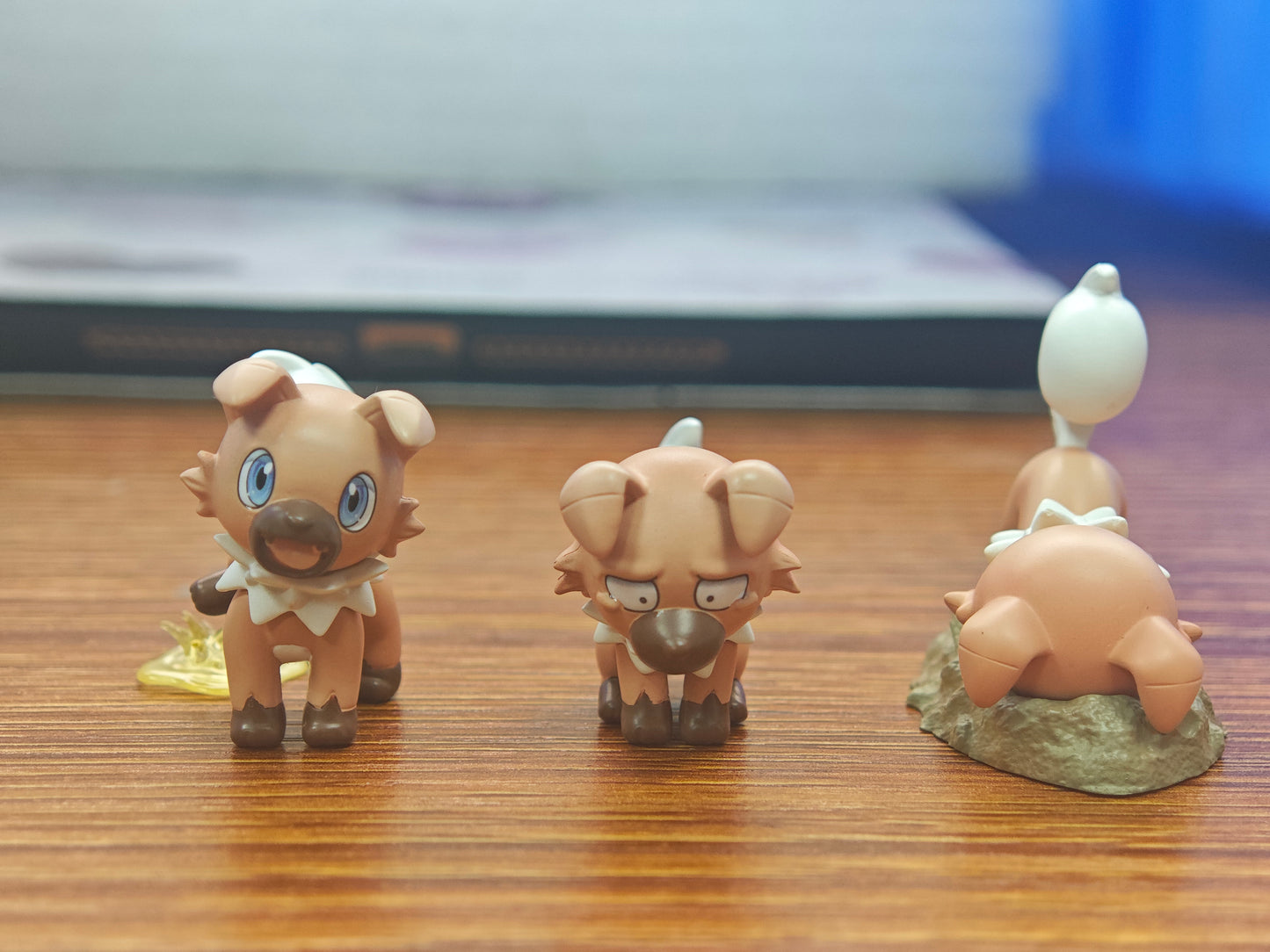 [PREORDER] 1/20 Scale World Figure [ZOO] - Rockruff