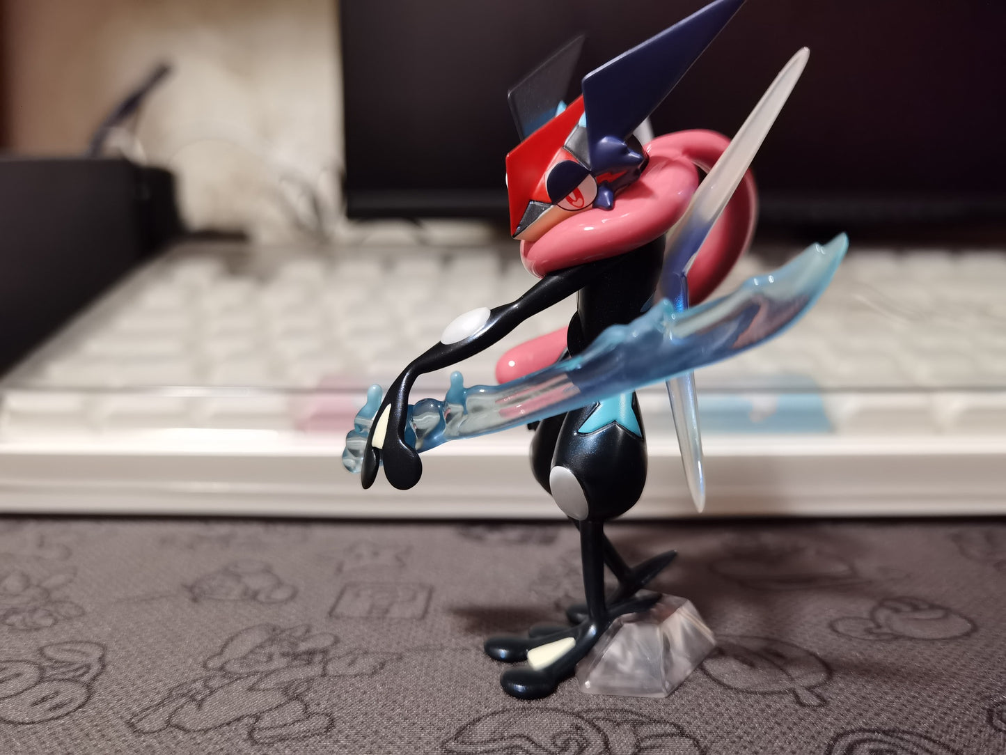 [IN STOCK] 1/20 Scale World Figure [BQG] - Shiny Greninja