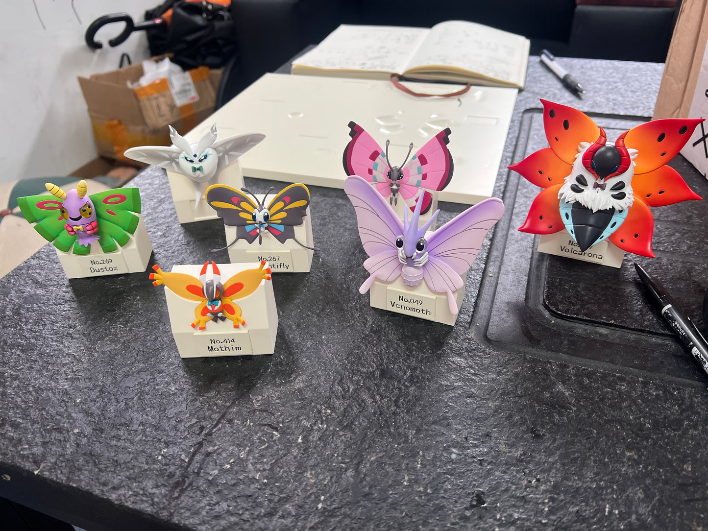 [PREORDER] 1/20 Scale World Figure [DUDU] - Butterfree & Venomoth & Beautifly & Dustox & Mothim & Volcarona & Vivillon & Frosmoth