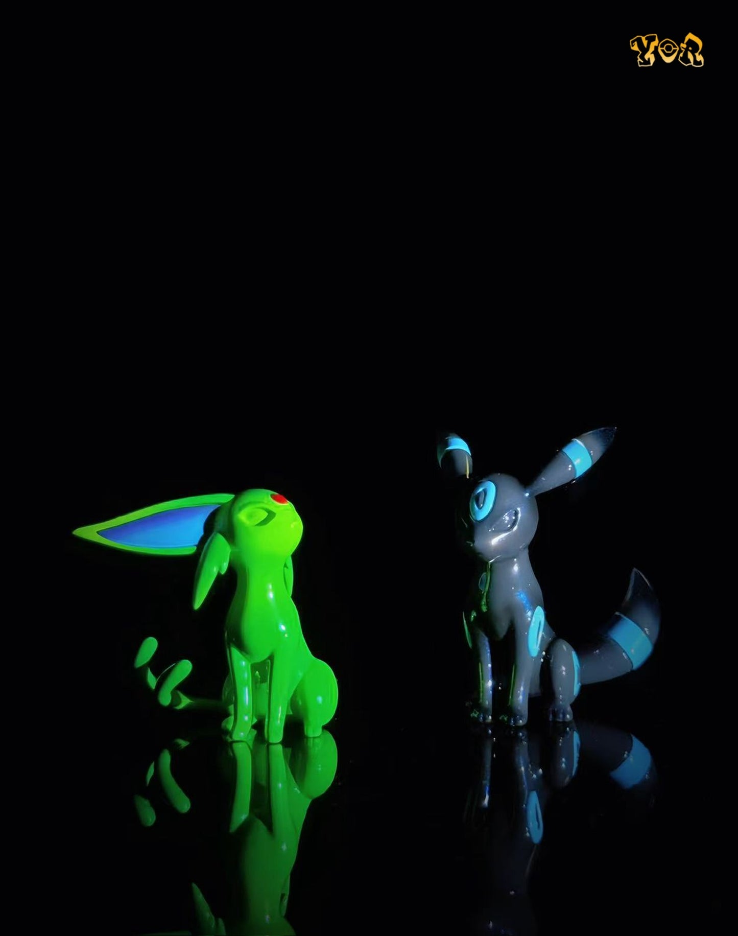 [PREORDER] 1/20 Scale World Figure [YOR] - Espeon & Umbreon