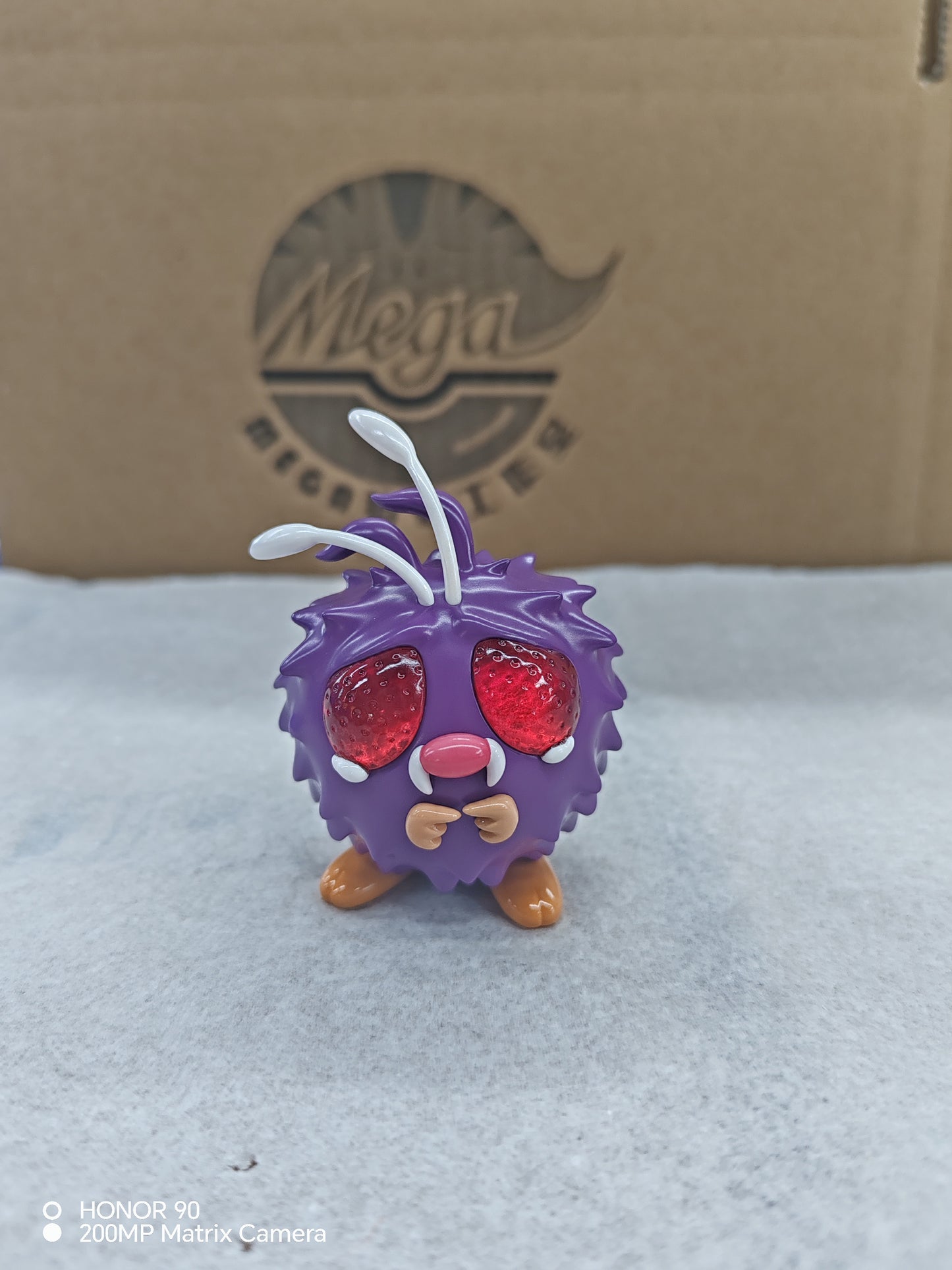 [IN STOCK] 1/20 Scale World Figure [MEGAZZ] - Venonat & Venomoth