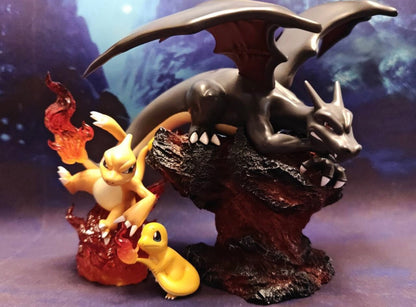 [IN STOCK] 1/20 Scale World Figure [PALLET TOWN] - Charmander & Charmeleon & Charizard