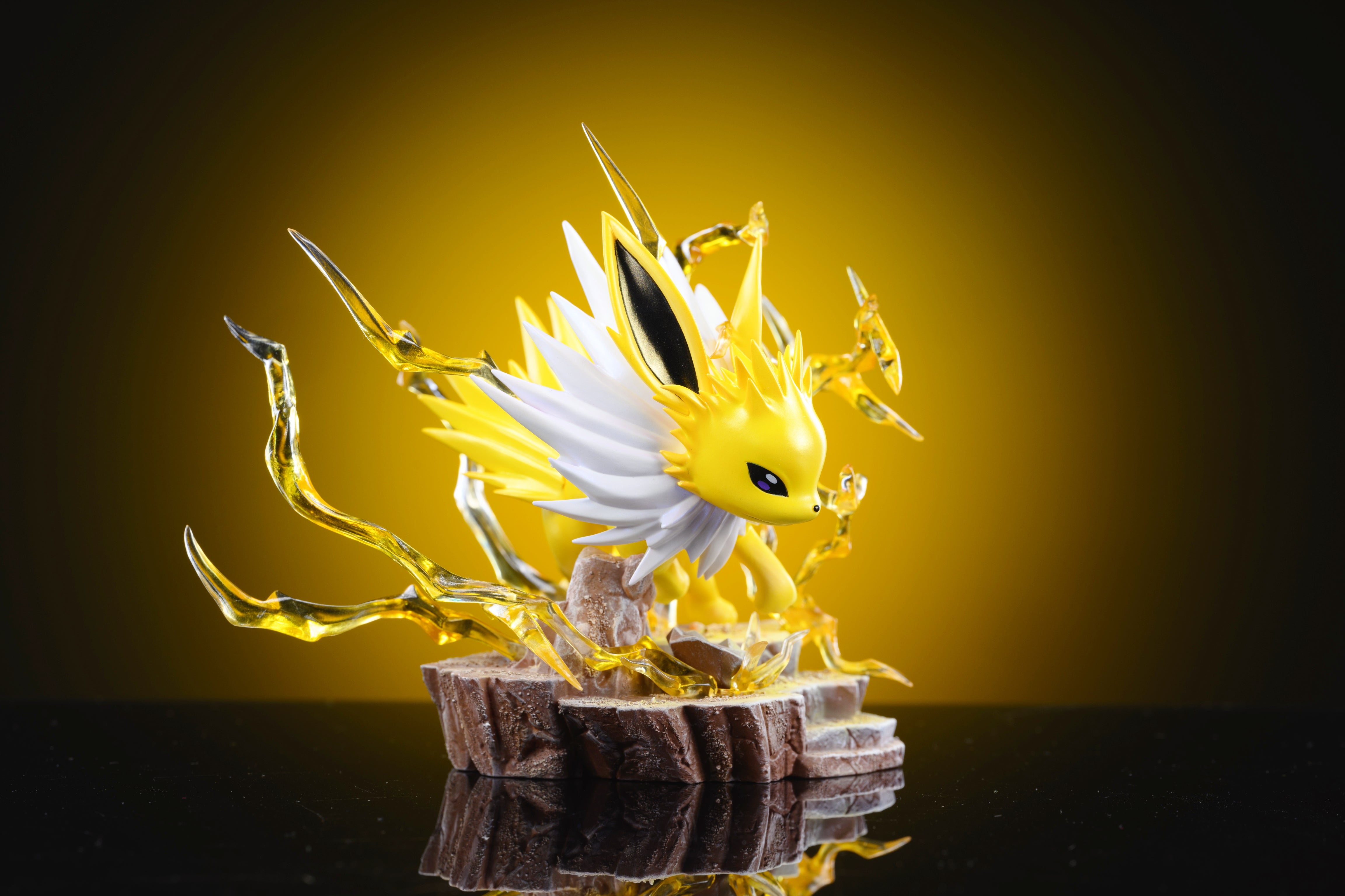 [REMAINING BALANCE] Mini Statue [Digital Monster] Jolteon POKÉ GALERIE