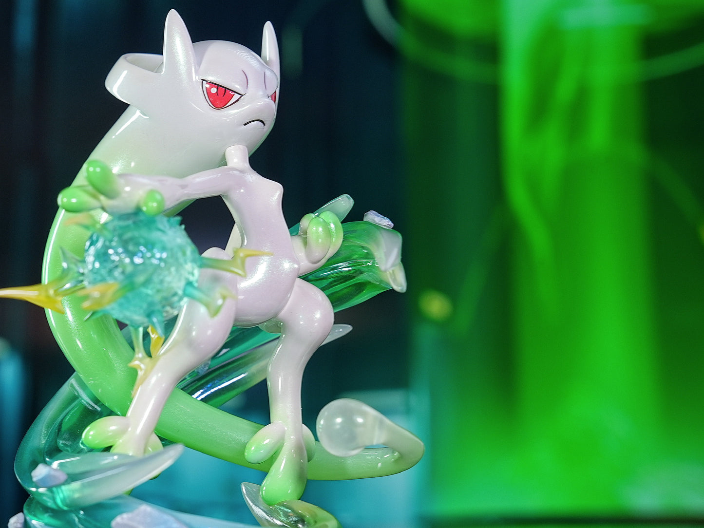 [IN STOCK] 1/20 Scale World Figure [MT MOON] - Mega Mewtwo Y