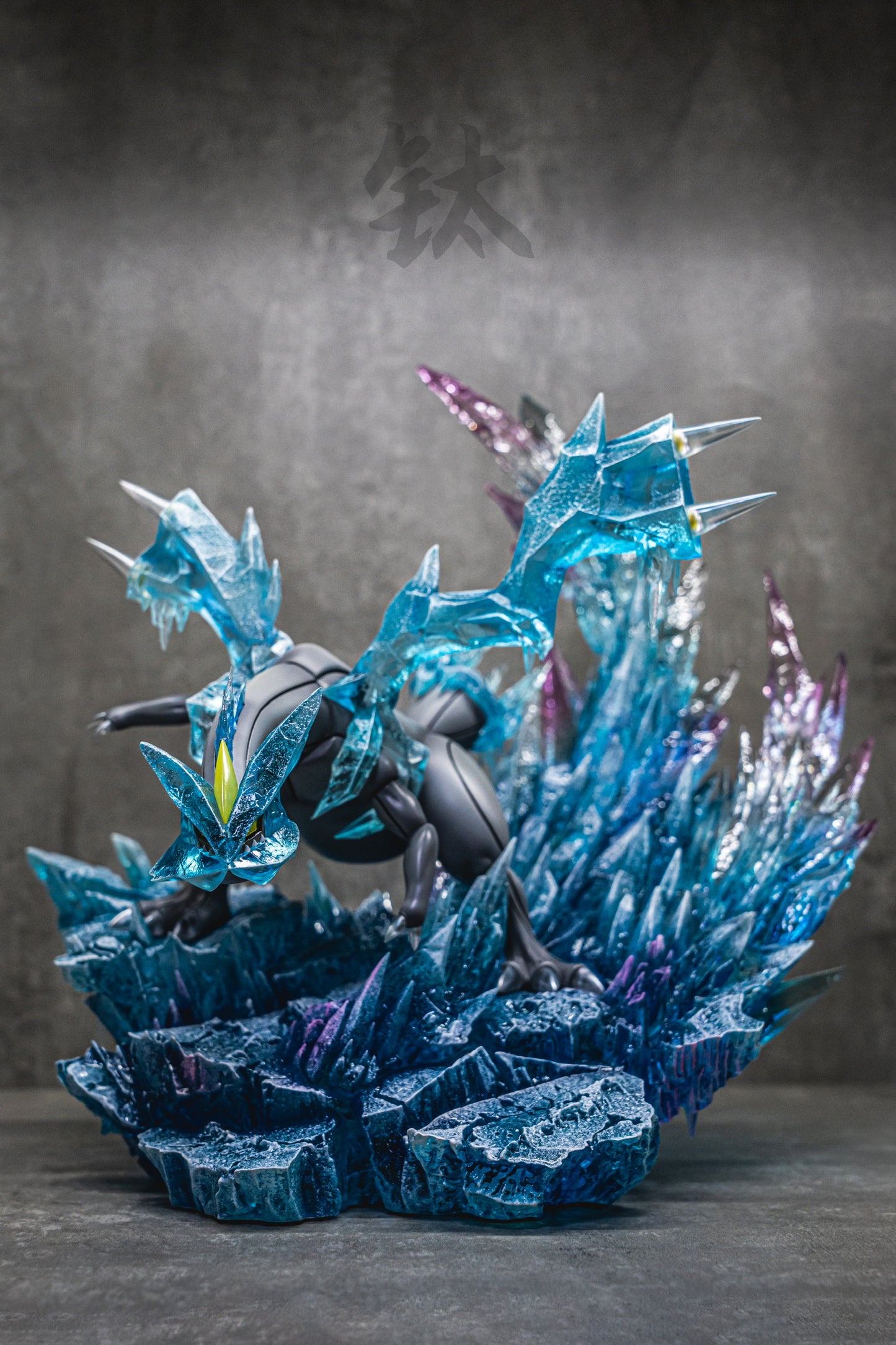 [IN STOCK] 1/20 Scale World Figure [PALLET TOWN] - Kyurem