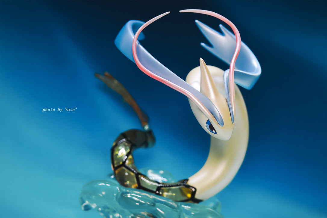 [IN STOCK] 1/20 Scale World Figure [DCG] - Feebas & Milotic