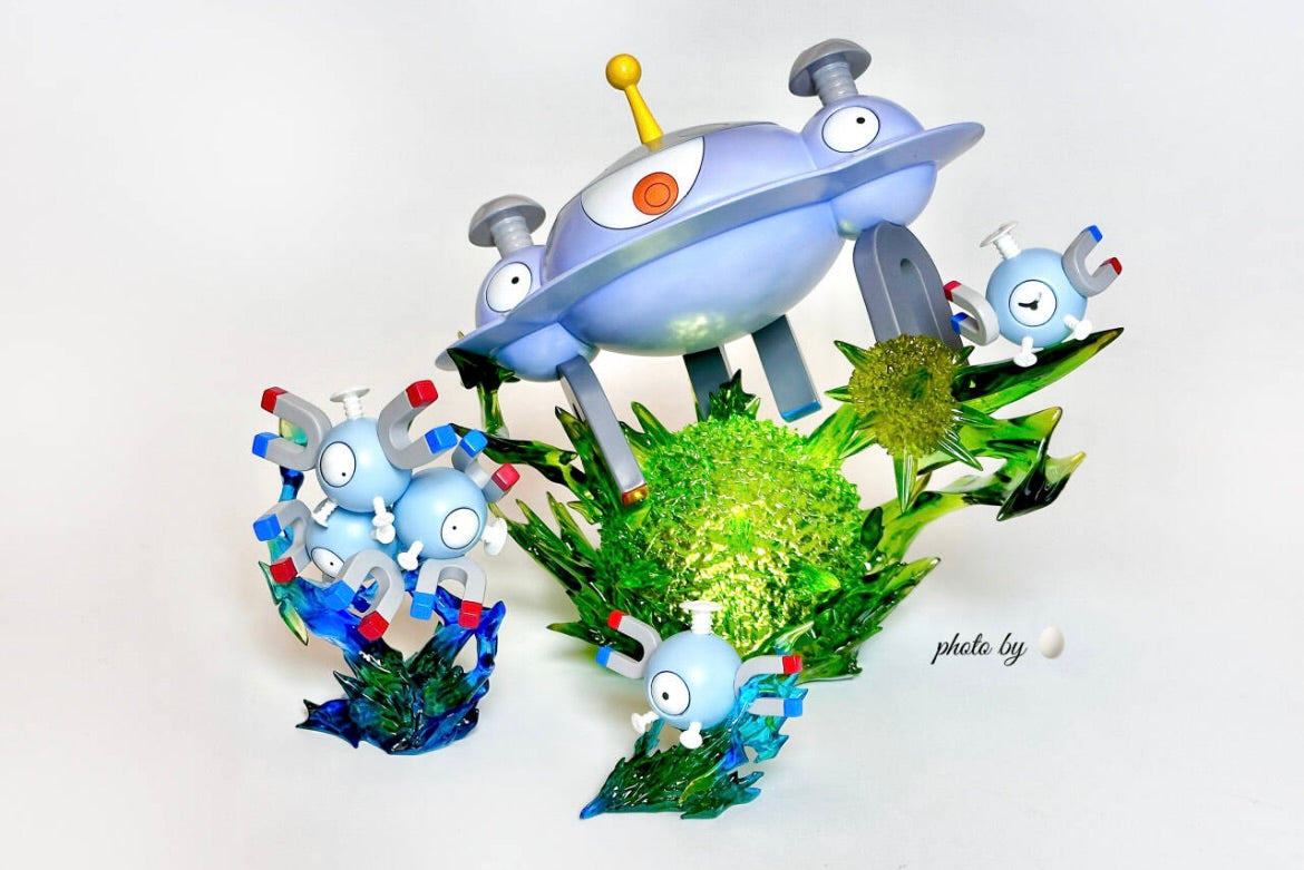 [IN STOCK] 1/20 Scale World Figure [PALLET TOWN] - Magnemite & Magneton & Magnezone