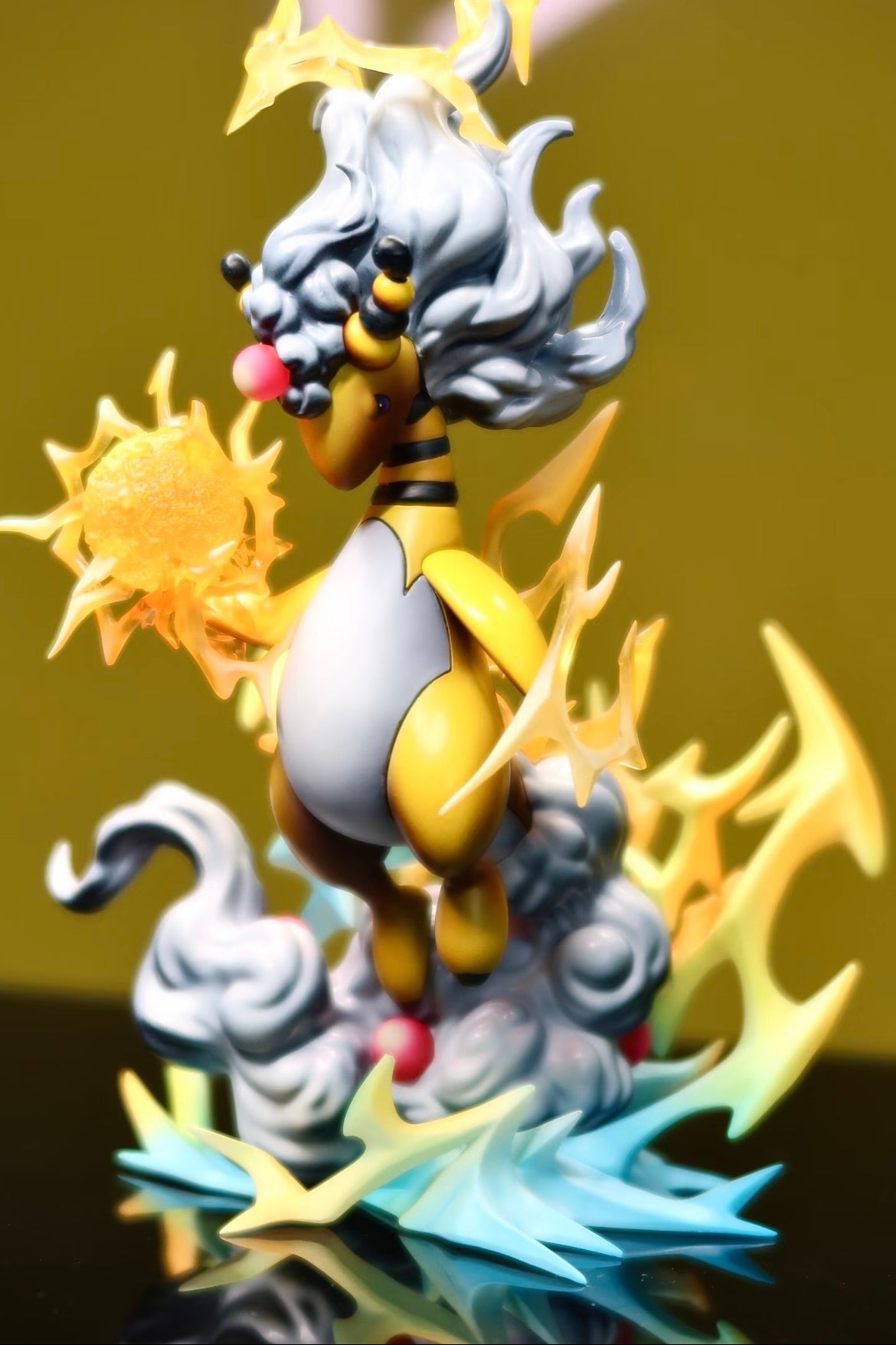 [IN STOCK] 1/20 Scale World Figure [ROCKY HELMET] - Mega Ampharos