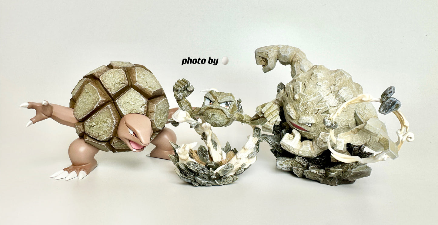 [IN STOCK] 1/20 Scale World Figure [PALLET TOWN] - Geodude & Graveler & Golem