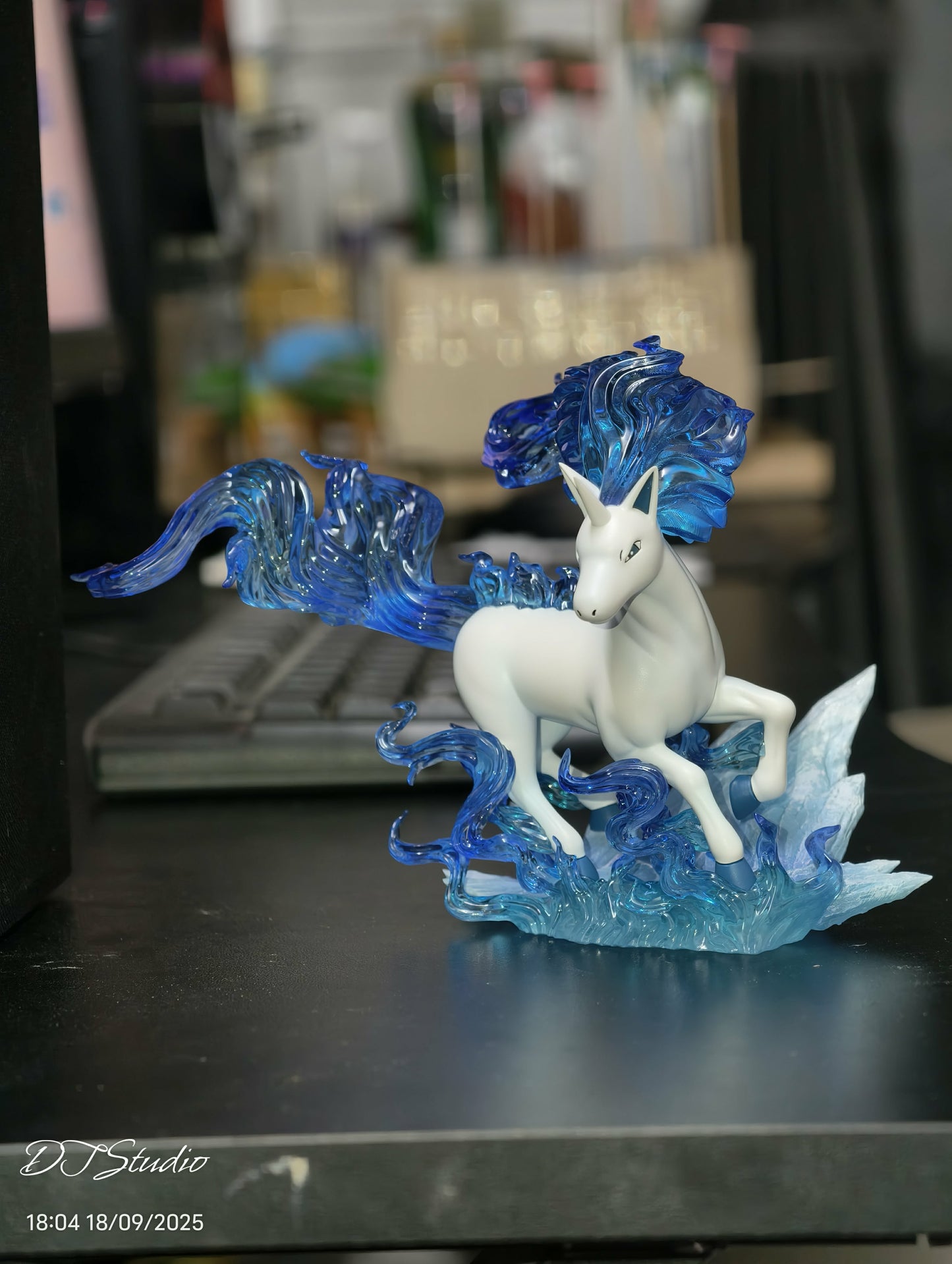 [PREORDER] 1/20 Scale World Figure [DT] - Ponyta & Rapidash