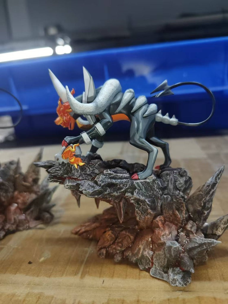[PREORDER] 1/20 Scale World Figure [ZR] - Mega Houndoom (Special color)