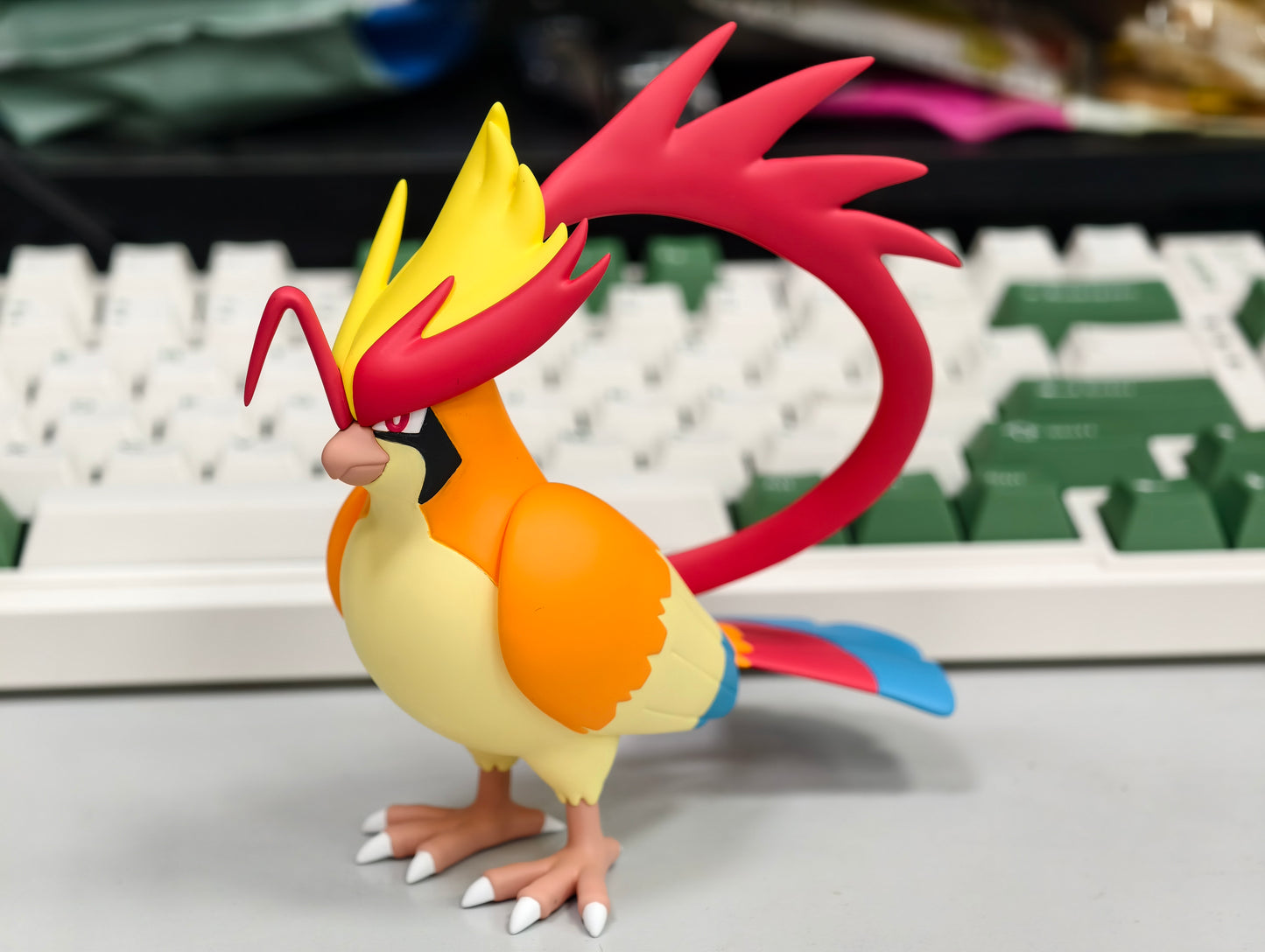 [IN STOCK] 1/20 Scale World Figure [FLF] - Mega Pidgeot