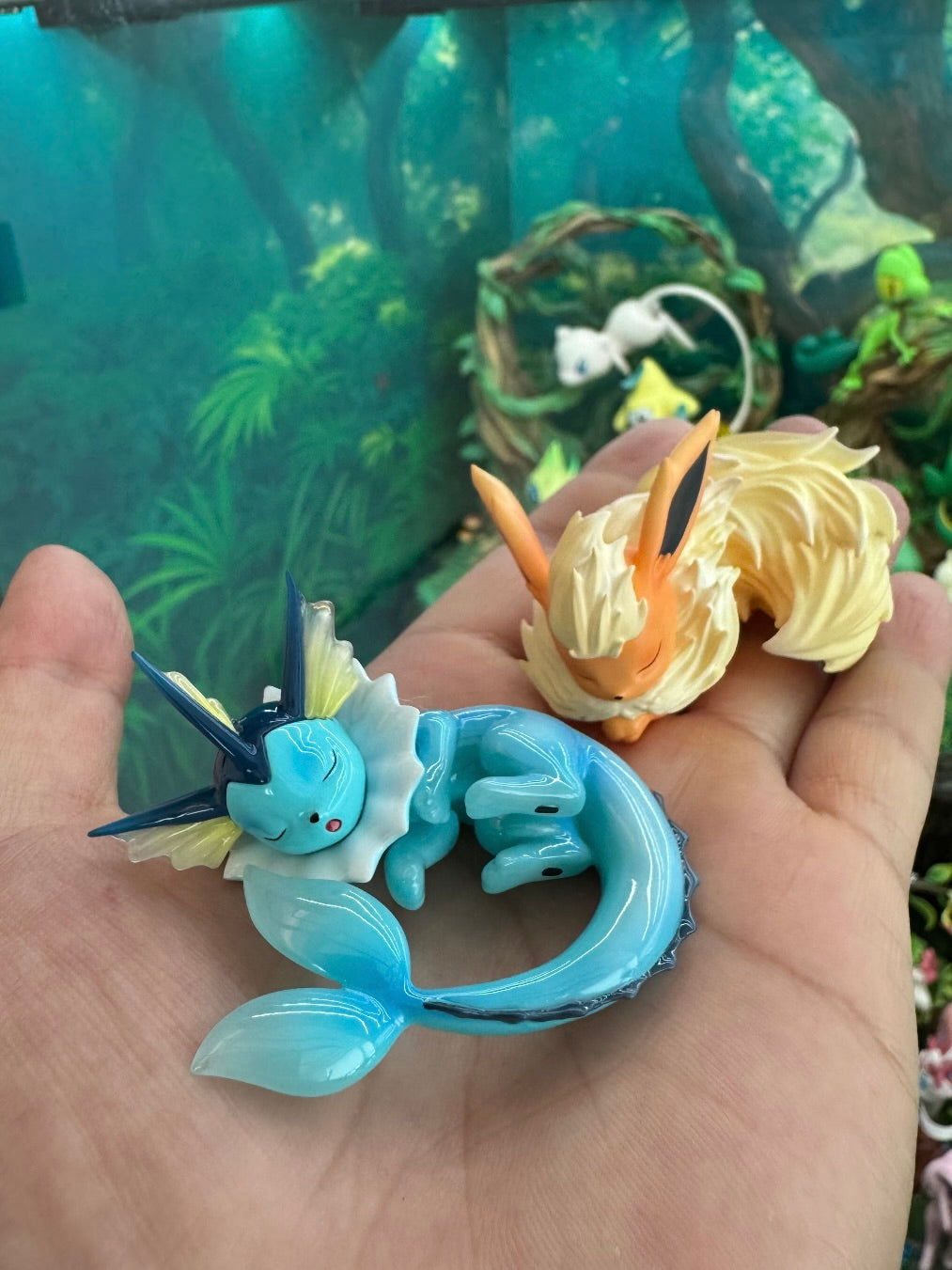 [IN STOCK] 1/20 Scale World Figure [LFG] - Vaporeon & Flareon