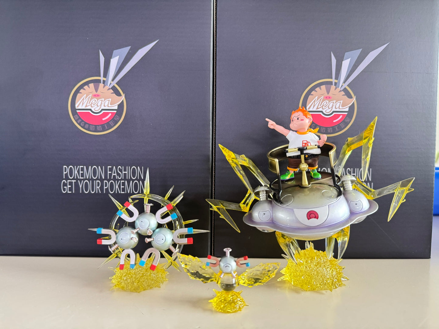 [IN STOCK] 1/20 Scale World Figure [MEGAZZ] - Magnemite & Magneton & Magnezone