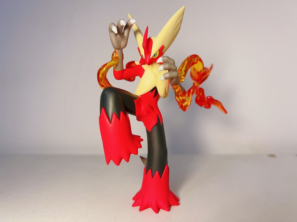 1/20 Scale World Zukan Mega Blaziken - Pokemon Statue - BF
