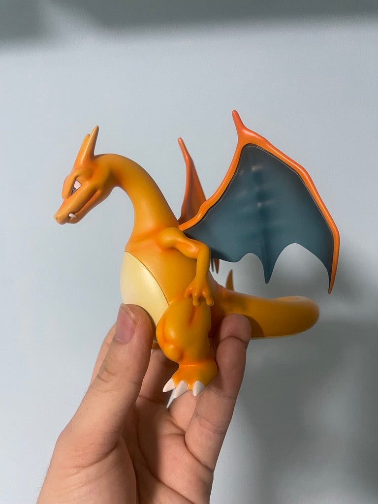 [IN STOCK] 1/20 Scale World Figure [HH] - Charizard