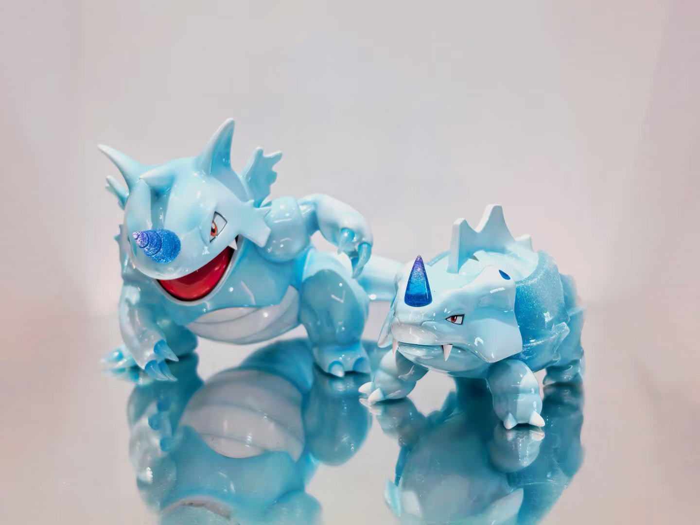 [IN STOCK] 1/20 Scale World Figure [HAPPY HOUSE] - Rhyhorn & Rhydon