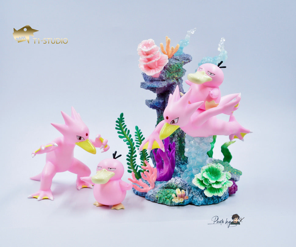 [IN STOCK] 1/20 Scale World Figure [T1] - Psyduck & Golduck