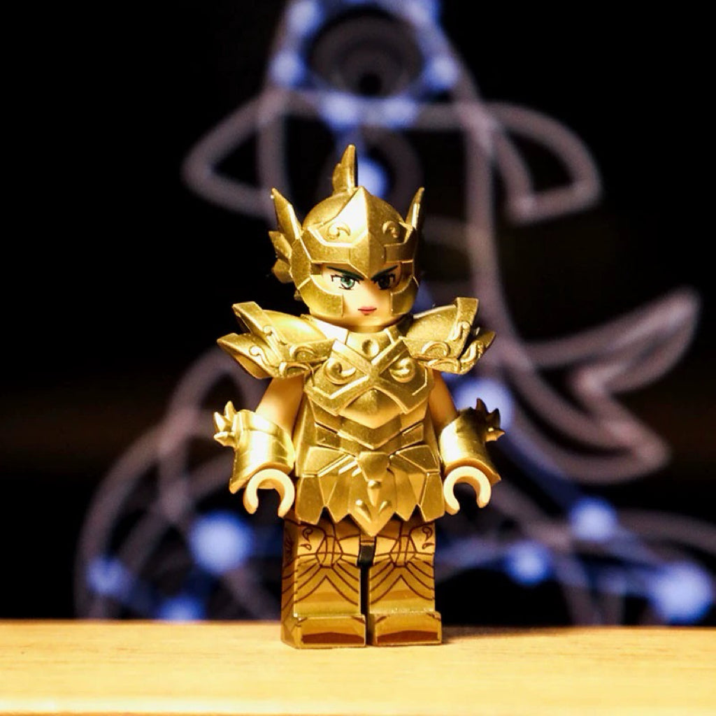 [IN STOCK] Custom Designed Minifigure [MINIFIGURE WORLD] - Gold Saint