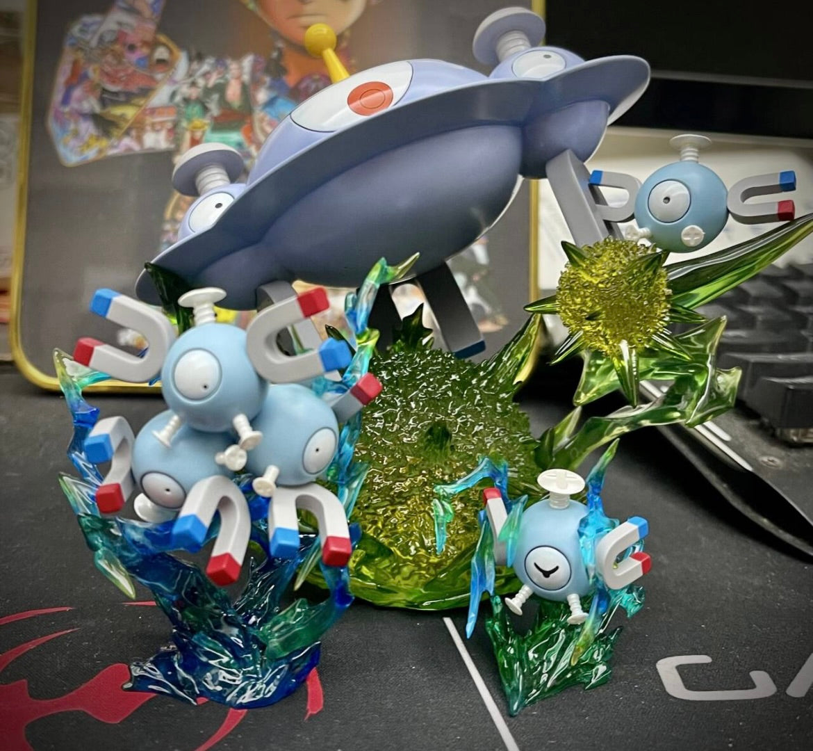 [IN STOCK] 1/20 Scale World Figure [PALLET TOWN] - Magnemite & Magneton & Magnezone