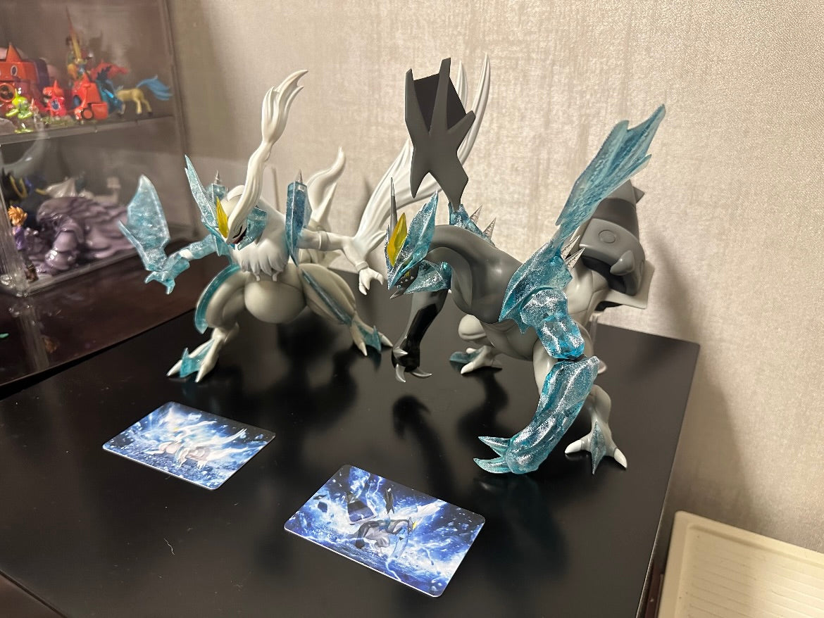 [IN STOCK] 1/20 Scale World Figure [WONDER] - Black Kyurem & White Kyurem