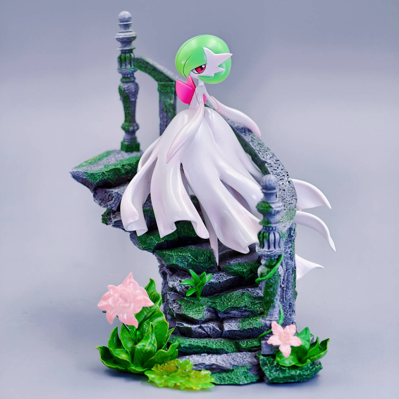 [IN STOCK] 1/20 Scale World Figure [PALLET TOWN] - Mega Gardevoir & Mega Gallade