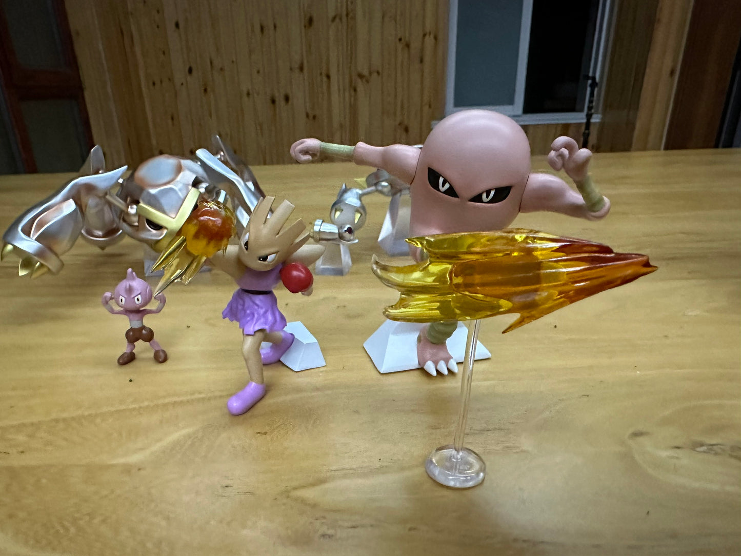 [IN STOCK] 1/20 Scale World Figure [KING] - Hitmonlee & Hitmonchan & Tyrogue