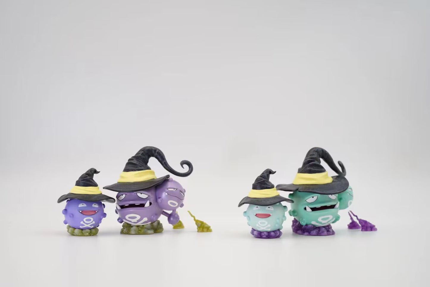 [IN STOCK] 1/20 Scale World Figure [PALLET TOWN] - Koffing & Weezing