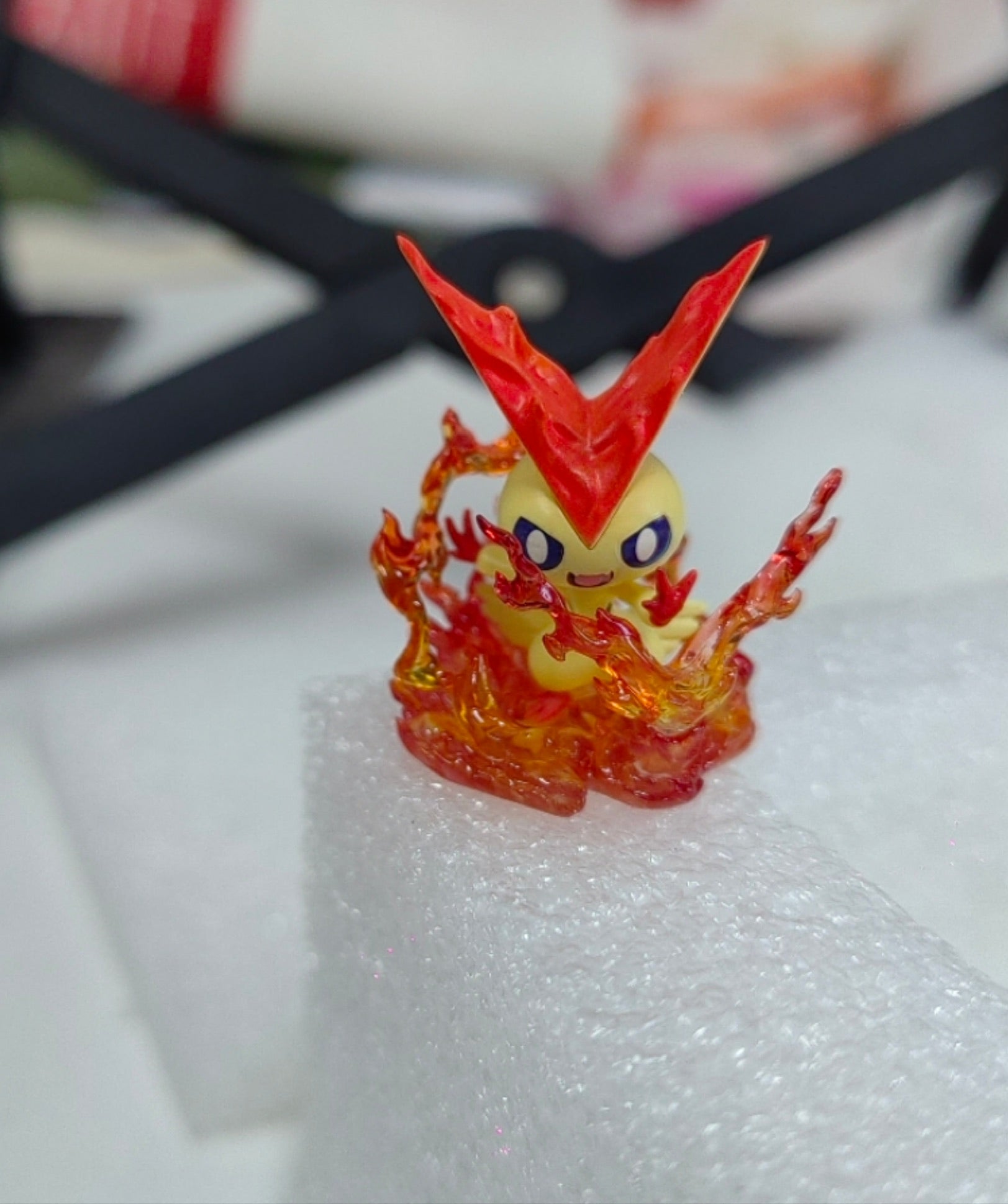 IN STOCK] 1/20 Scale World Figure [KING] - Victini – POKÉ