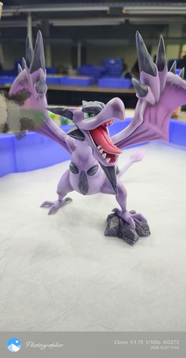[PREORDER] 1/20 Scale World Figure [FOG] - Mega Aerodactyl