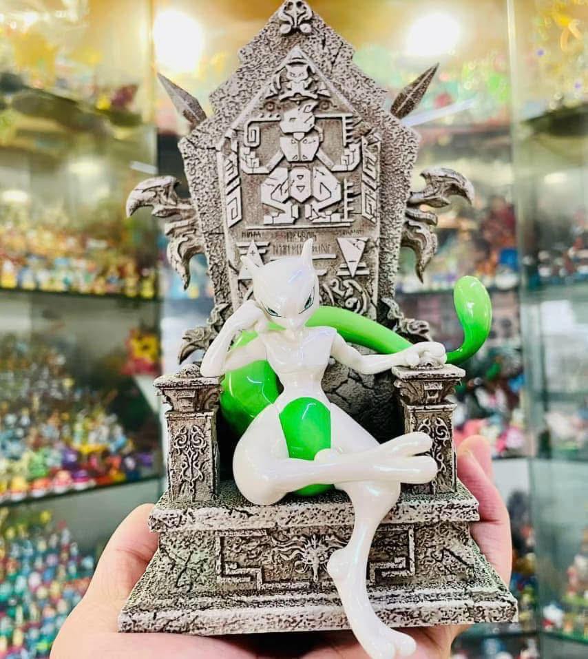 [IN STOCK] 1/20 Scale World Figure [DM & WG] - Mewtwo on Throne