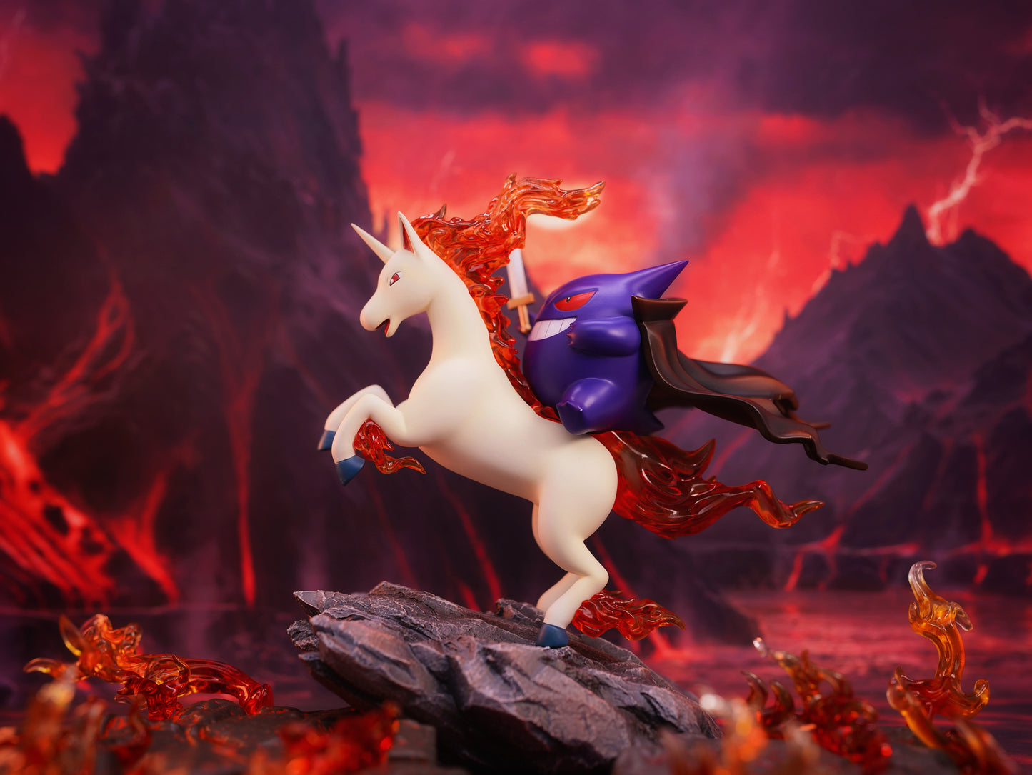 [PREORDER] Mini Statue [SUN] - Rapidash & Gengar