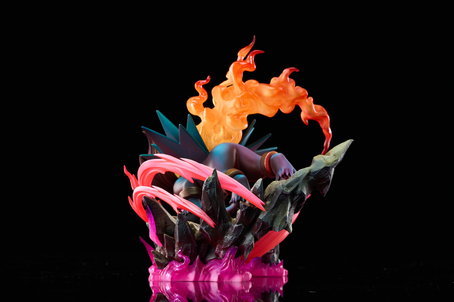 [PREORDER] 1/20 Scale World Figure [ROCKY HELMET] - Special Entei