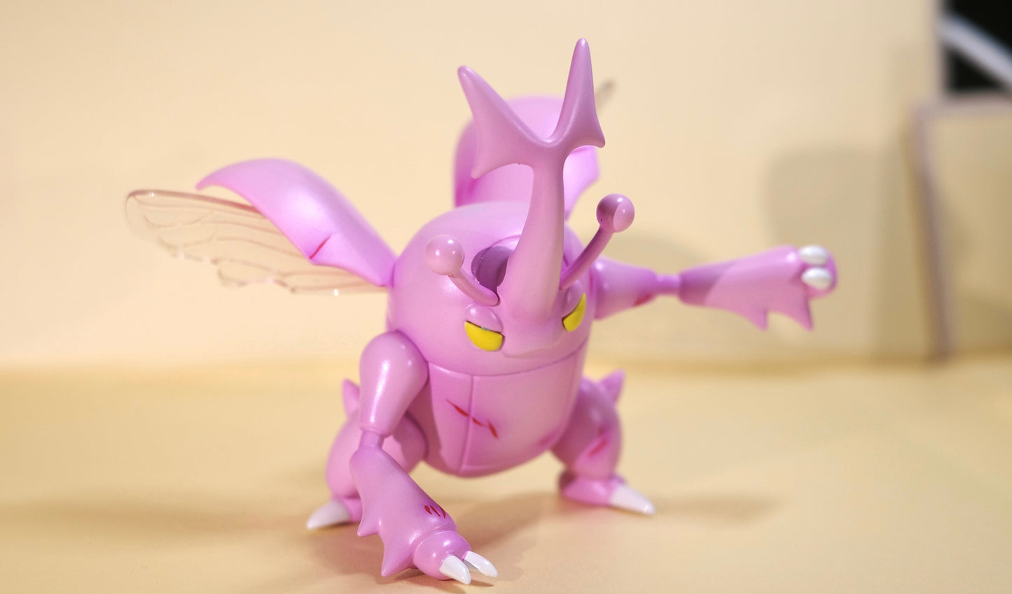 [PREORDER] 1/20 Scale World Figure [PAND] - Heracross & Mega Heracross & Charjabug