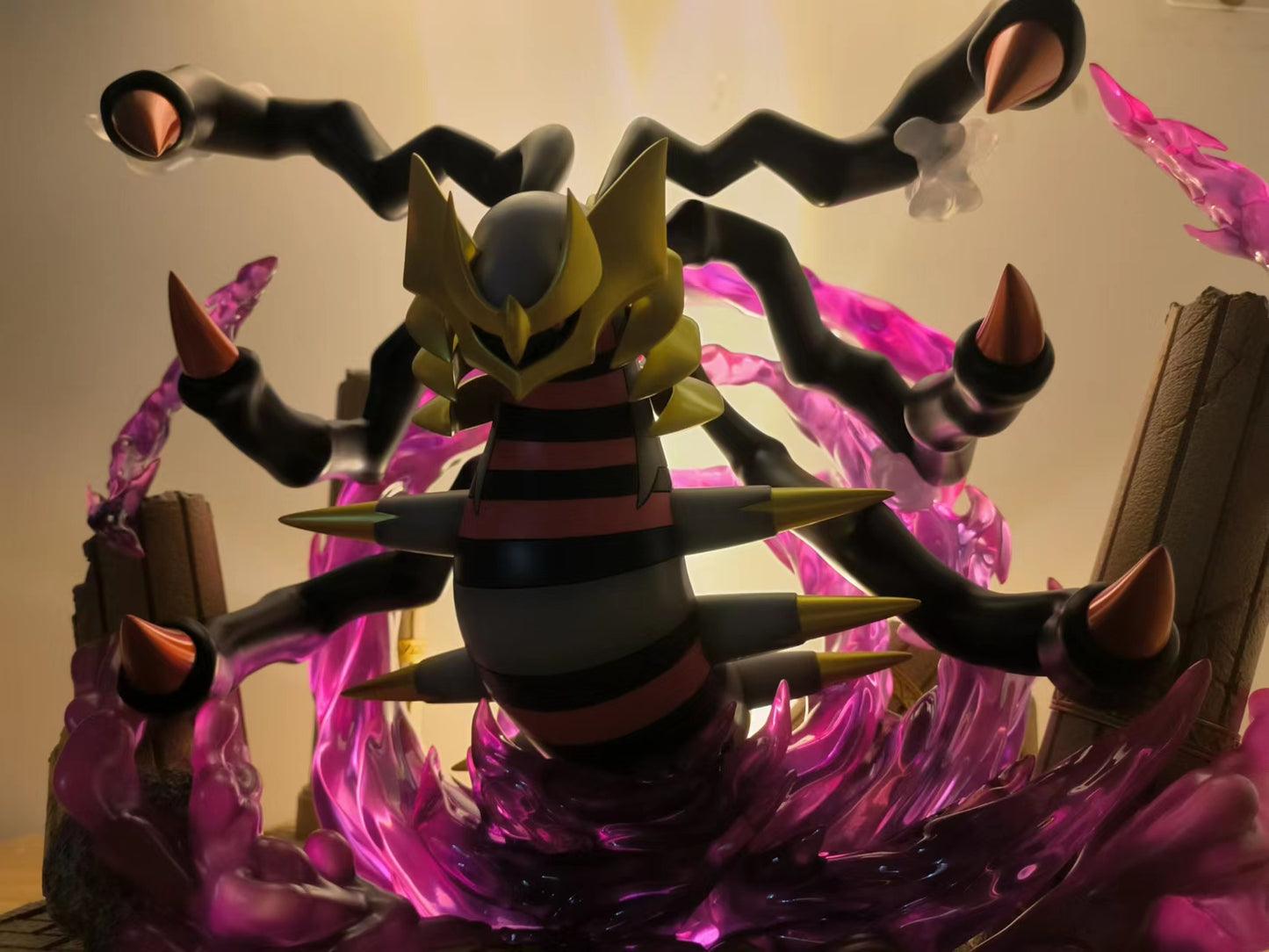 [IN STOCK] 1/20 Scale World Figure [BF] - Giratina