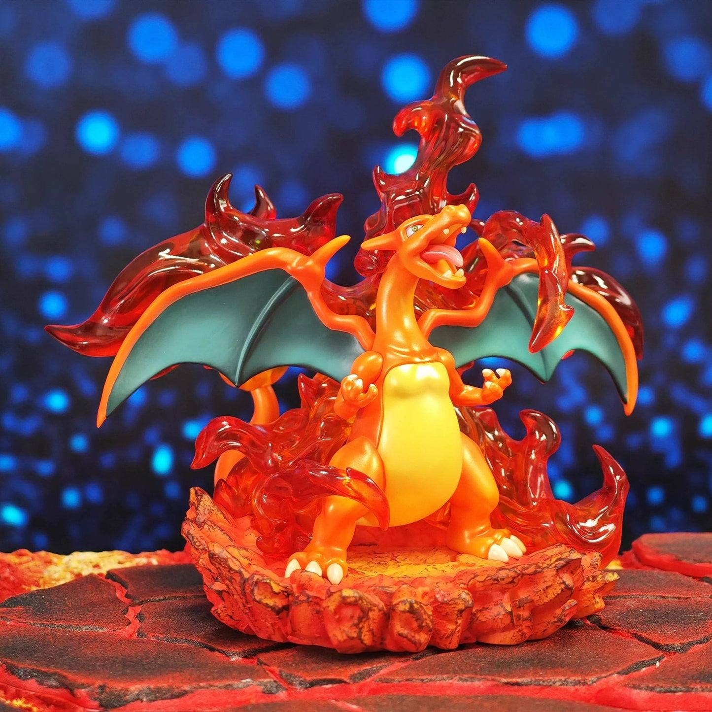 [IN STOCK] 1/20 Scale World Figure [LUCKY WINGS] - Leon & Charizard