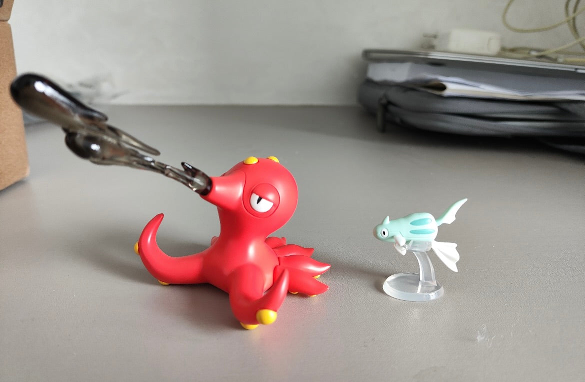[IN STOCK] 1/20 Scale World Figure [OD] - Remoraid & Octillery