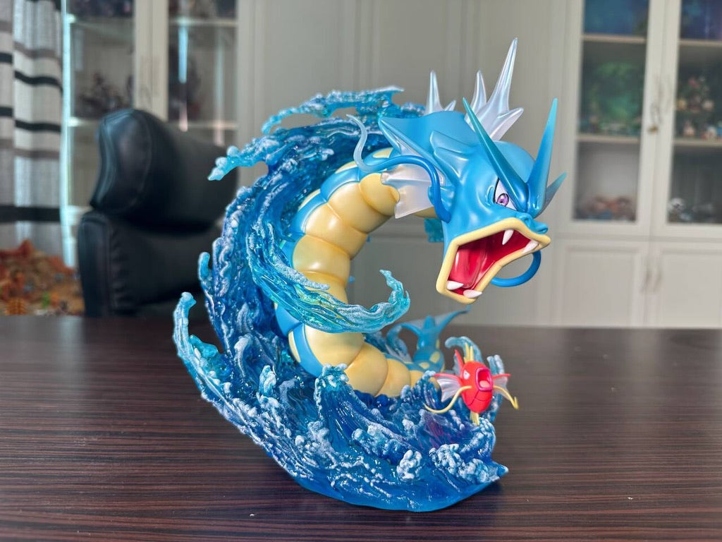 [IN STOCK] 1/20 Scale World Figure [PALLET TOWN] - Magikarp & Gyarados