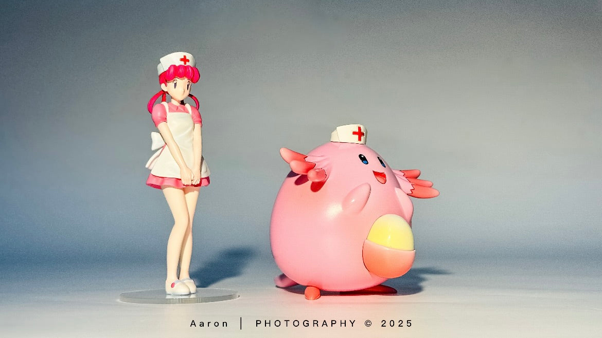 [IN STOCK] 1/20 Scale World Figure [RACER & LIMOUSINE] - Nurse Joy