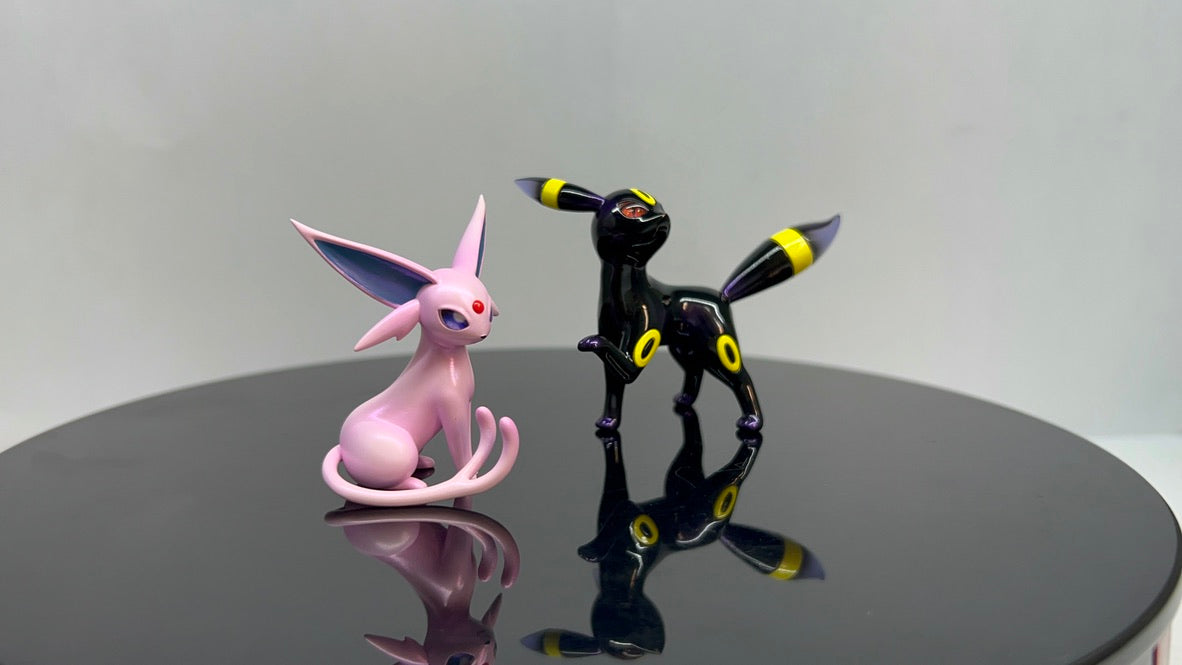 [PREORDER] 1/20 Scale World Figure [MIRACLE ISLAND] - Espeon & Umbreon